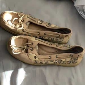 Sperrys cheetah print